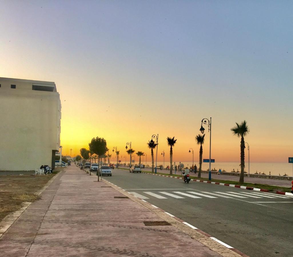 Beachfront Mekkad Oued Laou Apartment Exterior photo